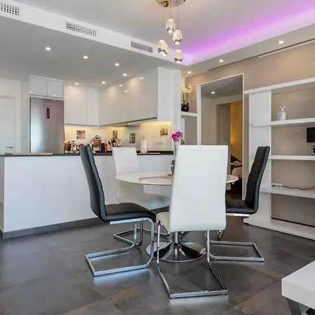 Apartment Higueronrentals La Orilla